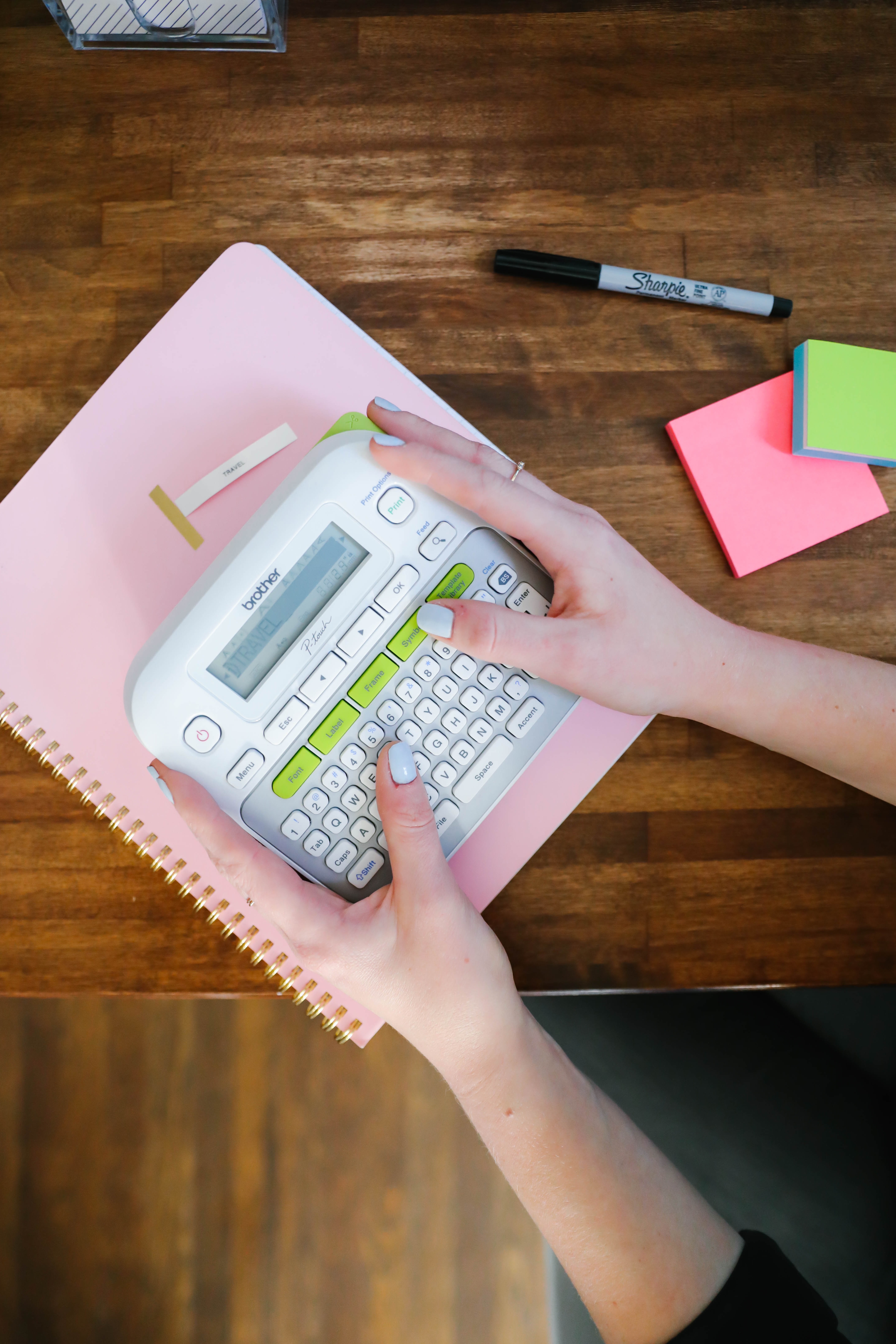 4 Office Organization Tricks for Bloggers.