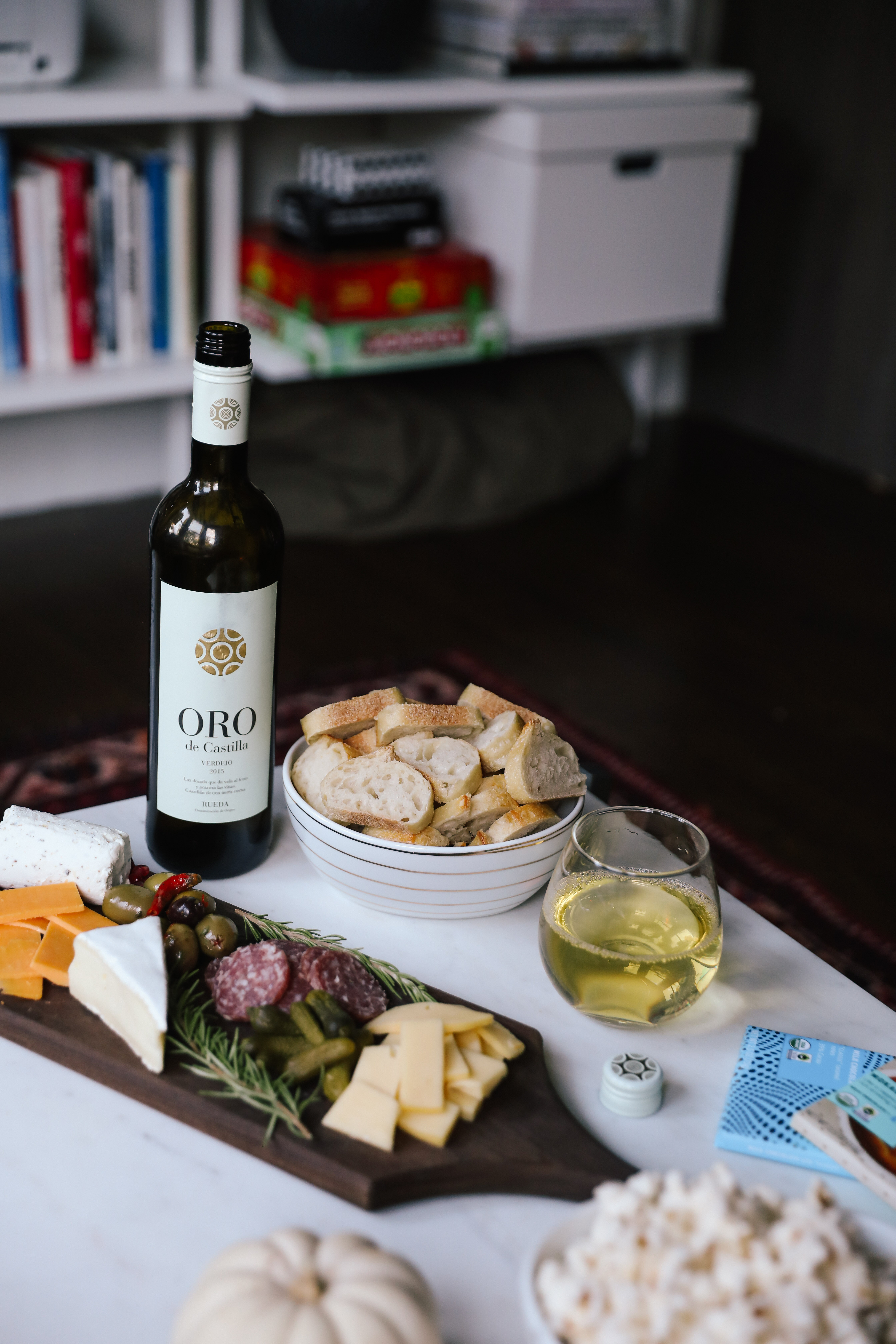 How to Throw an Easy Girls Night with Rueda Wines.